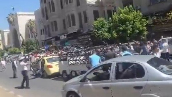 Damask: Postavljena bomba u prometnom kafiću Damask: Postavljena bomba u prometnom kafiću