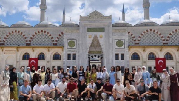 Edukativno putovanje studenata Univerziteta u Novom Pazaru u Istanbul Edukativno putovanje studenata Univerziteta u Novom Pazaru u Istanbul
