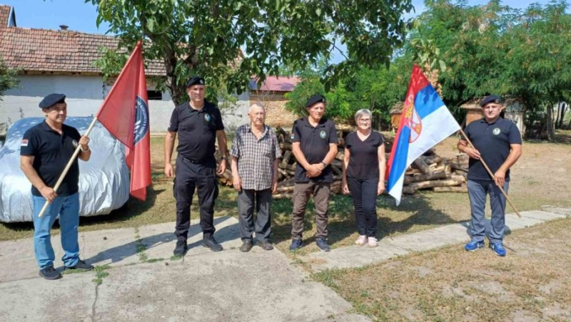 Gest vredan divljenja: Veterani obezbedili ogrev i pokrenuli akciju za spomenik saborcu