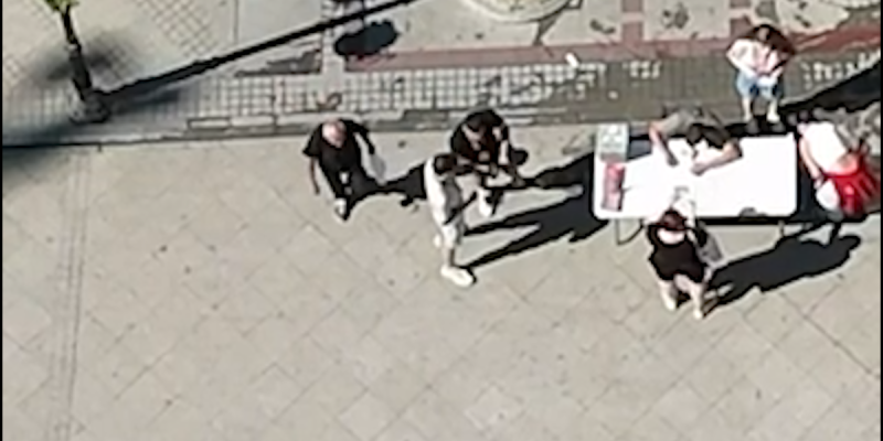 Hit! Nema gde igla da padne! Propao „veliki“ skup blokadera u Raški! (VIDEO) Hit! Nema gde igla da padne! Propao „veliki“ skup blokadera u Raški! (VIDEO)