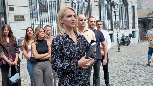 Iz Wizz Air držali konferenciju, a nisu hteli da odgovore zašto rizikuju živote putnika Iz Wizz Air držali konferenciju, a nisu hteli da odgovore zašto rizikuju živote putnika