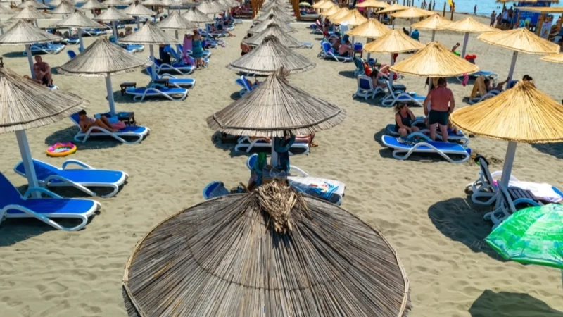 Ovde nema gužve ni usred sezone – plaža duga 13 kilometara može da primi 150.000 ljudi Ovde nema gužve ni usred sezone – plaža duga 13 kilometara može da primi 150.000 ljudi
