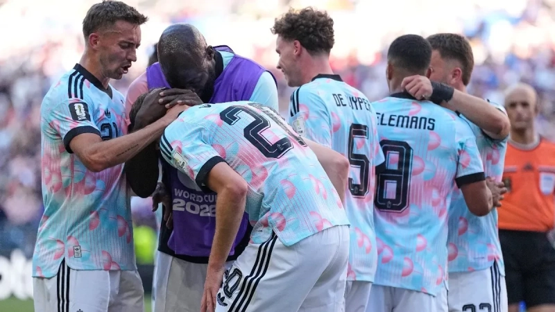 Pobeda fudbala u Sijetlu! Belgija očitala lekciju Amerikancima i prošla u četvrtfinale Pobeda fudbala u Sijetlu! Belgija očitala lekciju Amerikancima i prošla u četvrtfinale