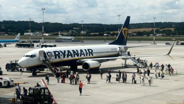 Povređeni Srbin iz aviona nije životno ugrožen, oglasio se Konzulat u Solunu Povređeni Srbin iz aviona nije životno ugrožen, oglasio se Konzulat u Solunu