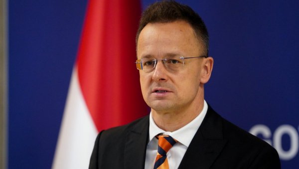 Sijarto ide u Kinu: Politički progon nove mađarske vlade raspršiće se pred ekonomskom realnošću Sijarto ide u Kinu: Politički progon nove mađarske vlade raspršiće se pred ekonomskom realnošću