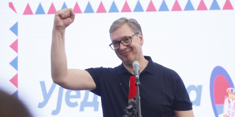 „Služio sam vam verno, odano i časno!“ Oglasio se Vučić: Predsednik Srbije poručio samo jedno (VIDEO) „Služio sam vam verno, odano i časno!“ Oglasio se Vučić: Predsednik Srbije poručio samo jedno (VIDEO)