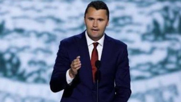 Tačka pucanja SAD: Otkriveno zašto je ubijen Čarli Kirk Tačka pucanja SAD: Otkriveno zašto je ubijen Čarli Kirk
