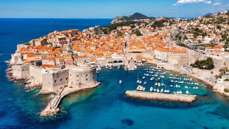 Turisti zanemeli kada su videli cenu peškira u Dubrovniku Turisti zanemeli kada su videli cenu peškira u Dubrovniku