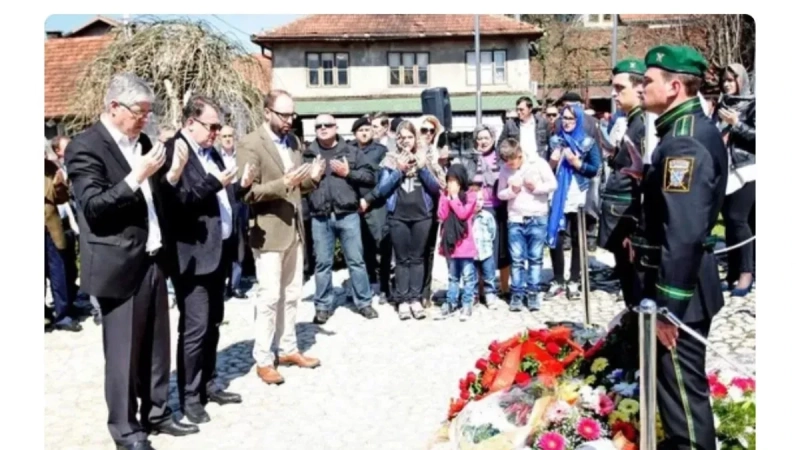 Delića slavili kao heroja, Srbe gone zbog Mladića: Sarajevo, srpske NVO i izdajnička opozicija pokazali svu dubinu licemerja i mržnje prema Srbima Delića slavili kao heroja, Srbe gone zbog Mladića: Sarajevo, srpske NVO i izdajnička opozicija pokazali svu dubinu licemerja i mržnje prema Srbima