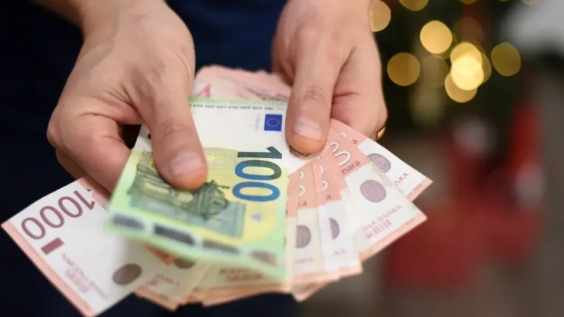 Građani, stigla je najnovija informacija: Najavljuje se novi kurs evra Građani, stigla je najnovija informacija: Najavljuje se novi kurs evra