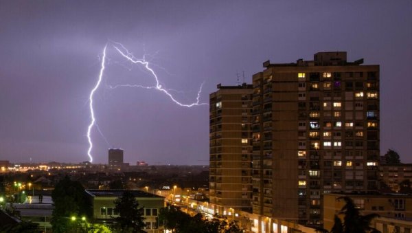 NEVREME KREĆE KA SRBIJI: Ovi krajevi su prvi na udaru NEVREME KREĆE KA SRBIJI: Ovi krajevi su prvi na udaru