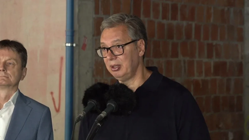 „Njih 1.925 je juče predalo recepte“ Vučić izneo podatke u vezi sa jeftinijim lekovima pa najavio: Inovativni lekovi za kancer stižu u bolnice u oktobru! „Njih 1.925 je juče predalo recepte“ Vučić izneo podatke u vezi sa jeftinijim lekovima pa najavio: Inovativni lekovi za kancer stižu u bolnice u oktobru!