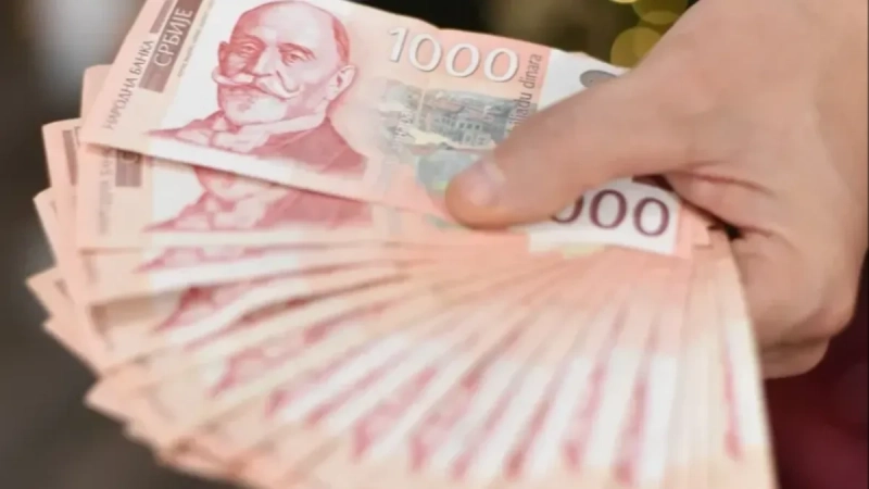Novo obaveštenje o isplati 10.000 dinara pomoći: Ovi građani dobijaju novac Novo obaveštenje o isplati 10.000 dinara pomoći: Ovi građani dobijaju novac
