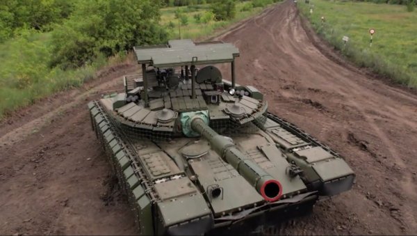 Rusija predstavila unapređeni T-80: Šta sve donosi nova konfiguracija oklopne zaštite? Rusija predstavila unapređeni T-80: Šta sve donosi nova konfiguracija oklopne zaštite?