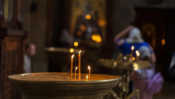 SLAVIMO MAJKU ANGELINU I HRISTOVE APOSTOLE: Evo šta obavezno valja uraditi SLAVIMO MAJKU ANGELINU I HRISTOVE APOSTOLE: Evo šta obavezno valja uraditi