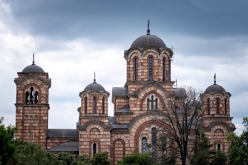 U septembru slavimo 3 velika sveca: Obeležavamo dan kad je Bogorodica rođena, a ovi običaji važe za žene U septembru slavimo 3 velika sveca: Obeležavamo dan kad je Bogorodica rođena, a ovi običaji važe za žene