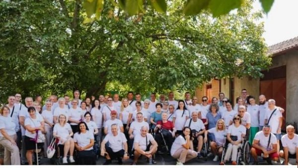 20 GODINA UDRUŽENJA OBOLELIH OD MULTIPLE SKLEROZE ‘MOJ SREM’: Poslata snažna poruka – Zajedno u borbi za bolji položaj obolelih! 20 GODINA UDRUŽENJA OBOLELIH OD MULTIPLE SKLEROZE ‘MOJ SREM’: Poslata snažna poruka – Zajedno u borbi za bolji položaj obolelih!