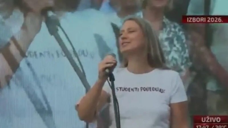 Blokaderska bahatost ponovo na delu: Ljubica Oparnica maltretira deku (VIDEO) Blokaderska bahatost ponovo na delu: Ljubica Oparnica maltretira deku (VIDEO)