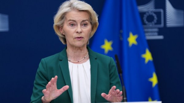Brisel odrešio kesu za Grenland: Fon der Lajenova nosi 200 miliona evra u Nuuk Brisel odrešio kesu za Grenland: Fon der Lajenova nosi 200 miliona evra u Nuuk
