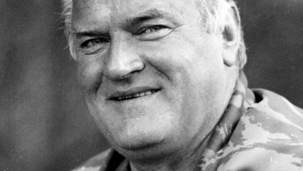 KAPETAN LEGENDA: General Ratko Mladić sa vojskom zaštitio srpski narod i teritoriju KAPETAN LEGENDA: General Ratko Mladić sa vojskom zaštitio srpski narod i teritoriju