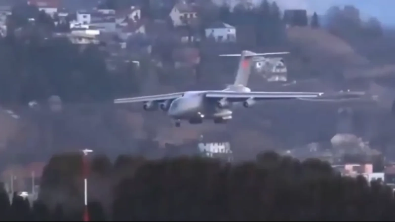 Kina digla borbene avione: Prvi put javno pokazali šta mogu sa zapadnim lovcem Kina digla borbene avione: Prvi put javno pokazali šta mogu sa zapadnim lovcem