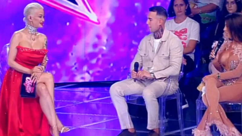 Mateja Matijević i Sanja Grujić varničili u studiju! Vraćaju se u Elitu, ona došla u prividnom kostimu (FOTO) Mateja Matijević i Sanja Grujić varničili u studiju! Vraćaju se u Elitu, ona došla u prividnom kostimu (FOTO)