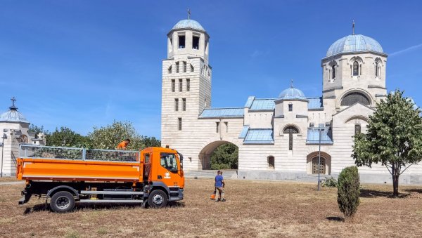 „Novosti“ kod Crkve svetog Luke na Vidikovcu, u kojoj će biti izloženo telo Ratka Mladića „Novosti“ kod Crkve svetog Luke na Vidikovcu, u kojoj će biti izloženo telo Ratka Mladića