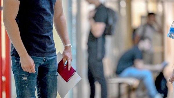 STIPENDIJE ZA POSTDIPLOMCE: Prijave do 15. septembra STIPENDIJE ZA POSTDIPLOMCE: Prijave do 15. septembra