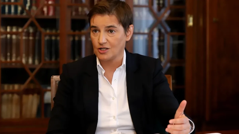 „Ti biciklaj, druže, radi sklekove, diži čučnjeve“ Brnabić o kampanji blokadera: A gde su plate? A gde penzije? A kako će ljudi da žive? „Ti biciklaj, druže, radi sklekove, diži čučnjeve“ Brnabić o kampanji blokadera: A gde su plate? A gde penzije? A kako će ljudi da žive?