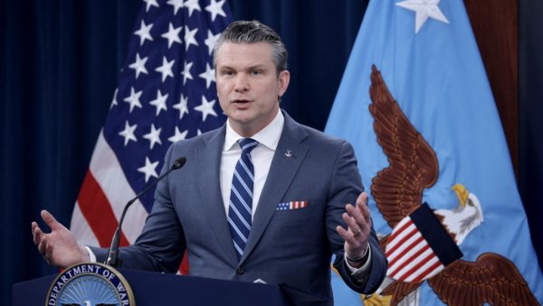U Kongresu SAD podnet predlog za opoziv američkog ministra rata zbog Irana U Kongresu SAD podnet predlog za opoziv američkog ministra rata zbog Irana