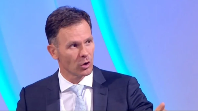 Dogovor između ruske strane i mađarskog MOL-a je postignut! Mali: Za transakciju oko NIS-a još samo saglasnosti antimonopolskih komisija Dogovor između ruske strane i mađarskog MOL-a je postignut! Mali: Za transakciju oko NIS-a još samo saglasnosti antimonopolskih komisija