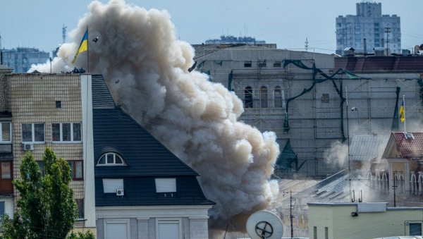 Kijev grmi i moli za pomoć: Oružane snage Rusije dobile su posebno naređenje za odmazdu Kijev grmi i moli za pomoć: Oružane snage Rusije dobile su posebno naređenje za odmazdu