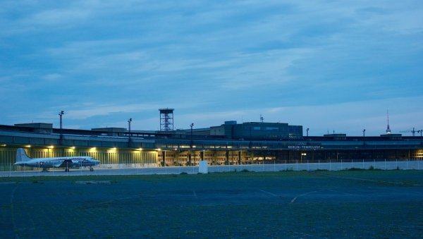 Moskva uvodi specijalni režim za glavni aerodrom zbog Ukrajine Moskva uvodi specijalni režim za glavni aerodrom zbog Ukrajine