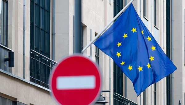 Politiko: EU se priprema za mogući hibridni napad sa žrtvama Politiko: EU se priprema za mogući hibridni napad sa žrtvama