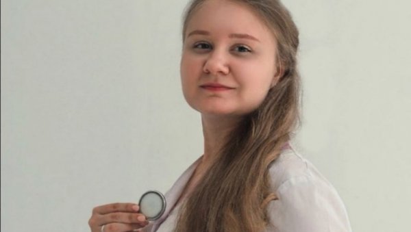 „PUSTILI SU DA MOJA ĆERKA UMRE“: Majka ruske naučnice nastradale od smrtonosnog virusa očajna „PUSTILI SU DA MOJA ĆERKA UMRE“: Majka ruske naučnice nastradale od smrtonosnog virusa očajna