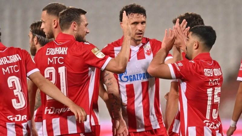 UŽIVORadnički – Crvena zvezda: Dobar početak domaćina, crveno-beli se brane UŽIVORadnički – Crvena zvezda: Dobar početak domaćina, crveno-beli se brane